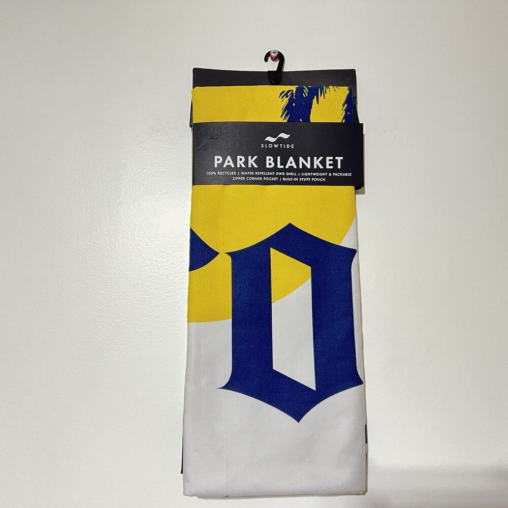 Slowtide Corona Extra Limited Edition Quick-Dry Park Blanket 58" X 72" New